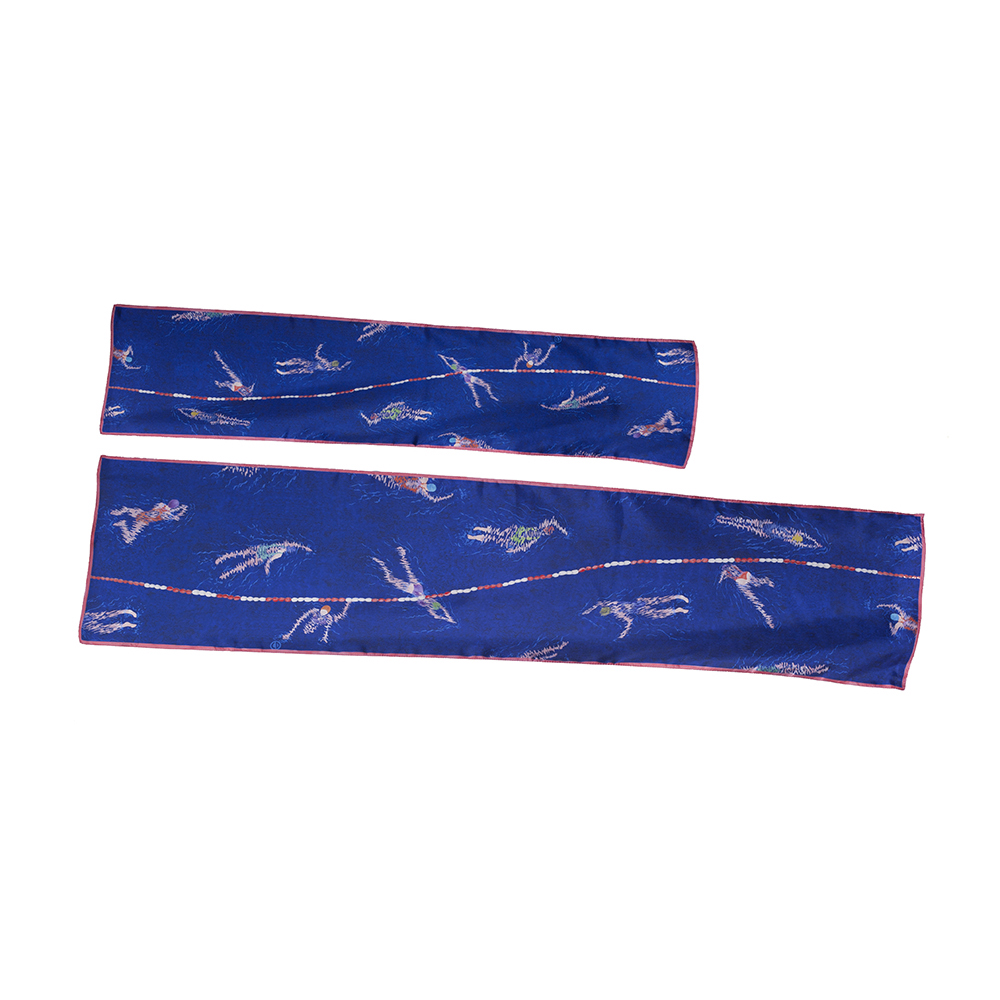 2 tailles disponibles foulard en twill de soie Nageuses Turquoise- Céline Dominiak