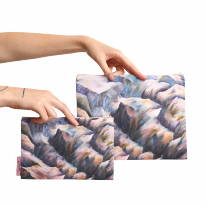 Pochette à zip paysage Cascade minéral en coton et lin – Image 2