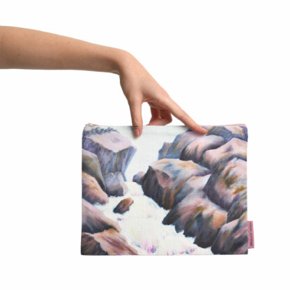 Pochette à zip paysage Cascade minéral en coton et lin – Image 5